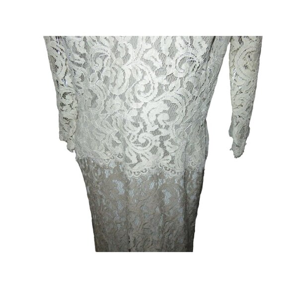 TADASHI Shoji Medallion Lace Two Tone White Cream  Mermaid Cut Formal Gown Dress - Picture 5 of 9